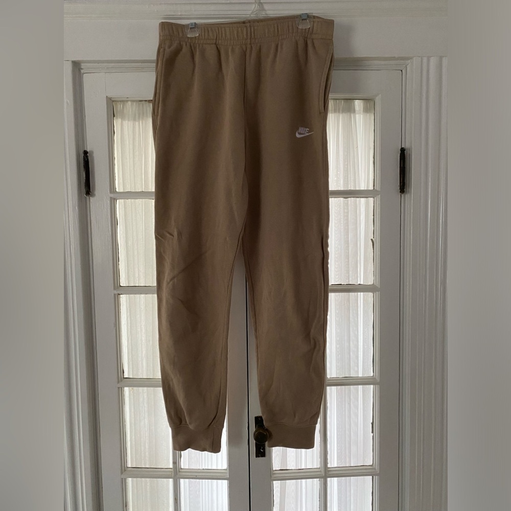 Nike men’s jogger pants
